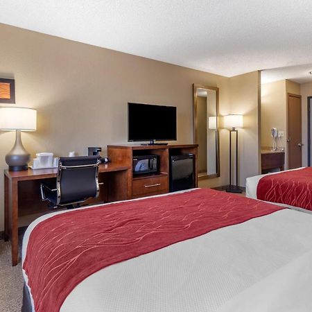 Comfort Inn & Suites Hays I-70 Dış mekan fotoğraf