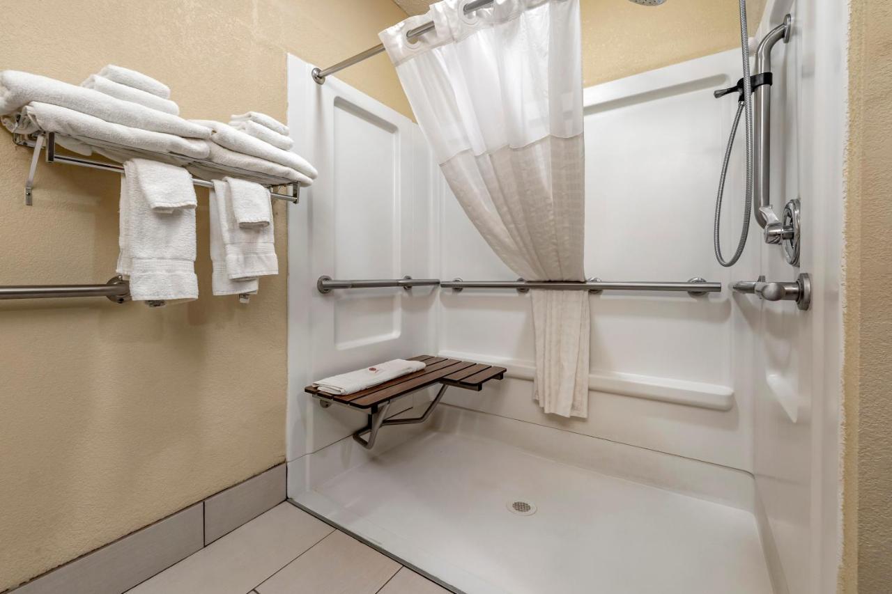 Comfort Inn & Suites Hays I-70 Dış mekan fotoğraf