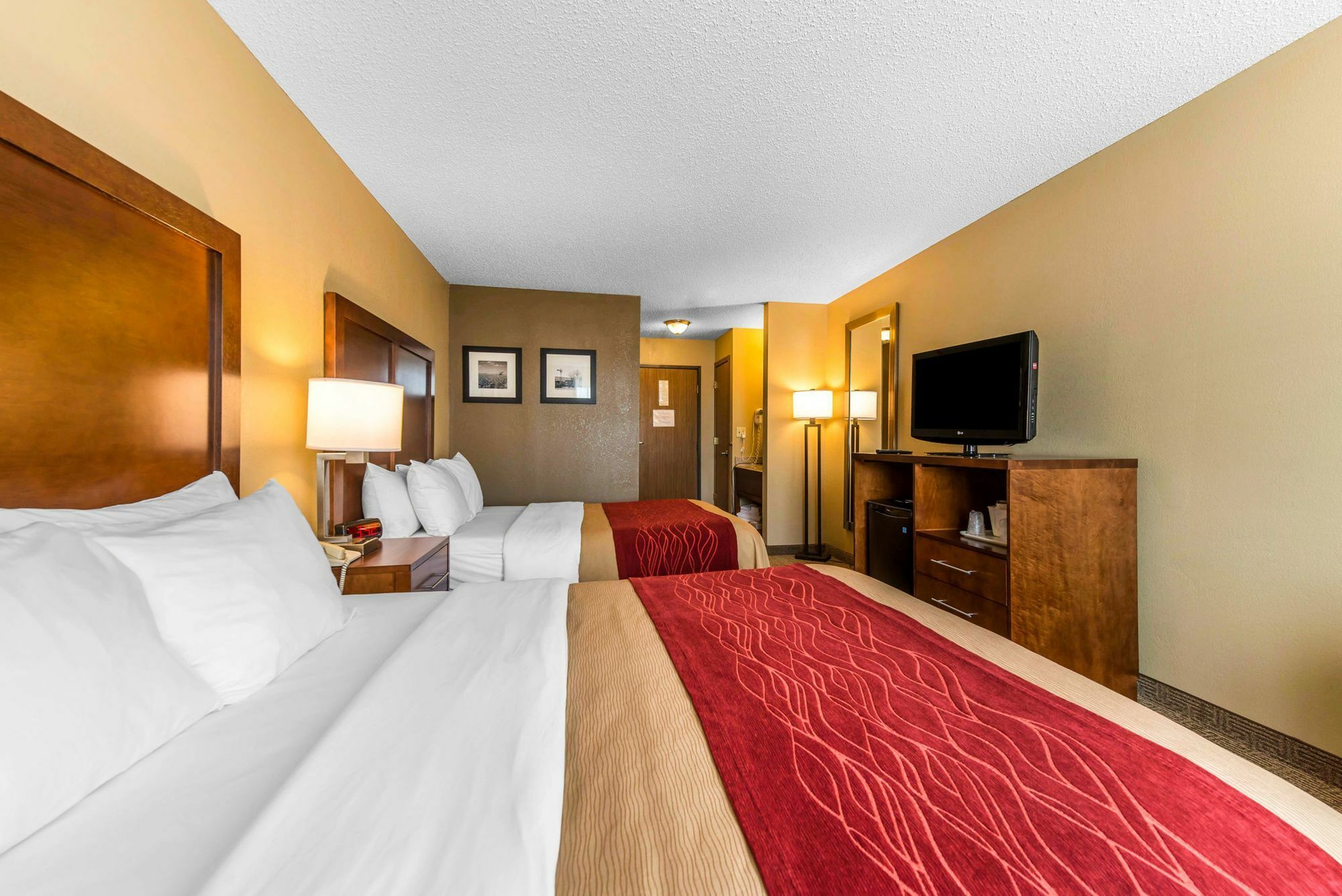 Comfort Inn & Suites Hays I-70 Dış mekan fotoğraf