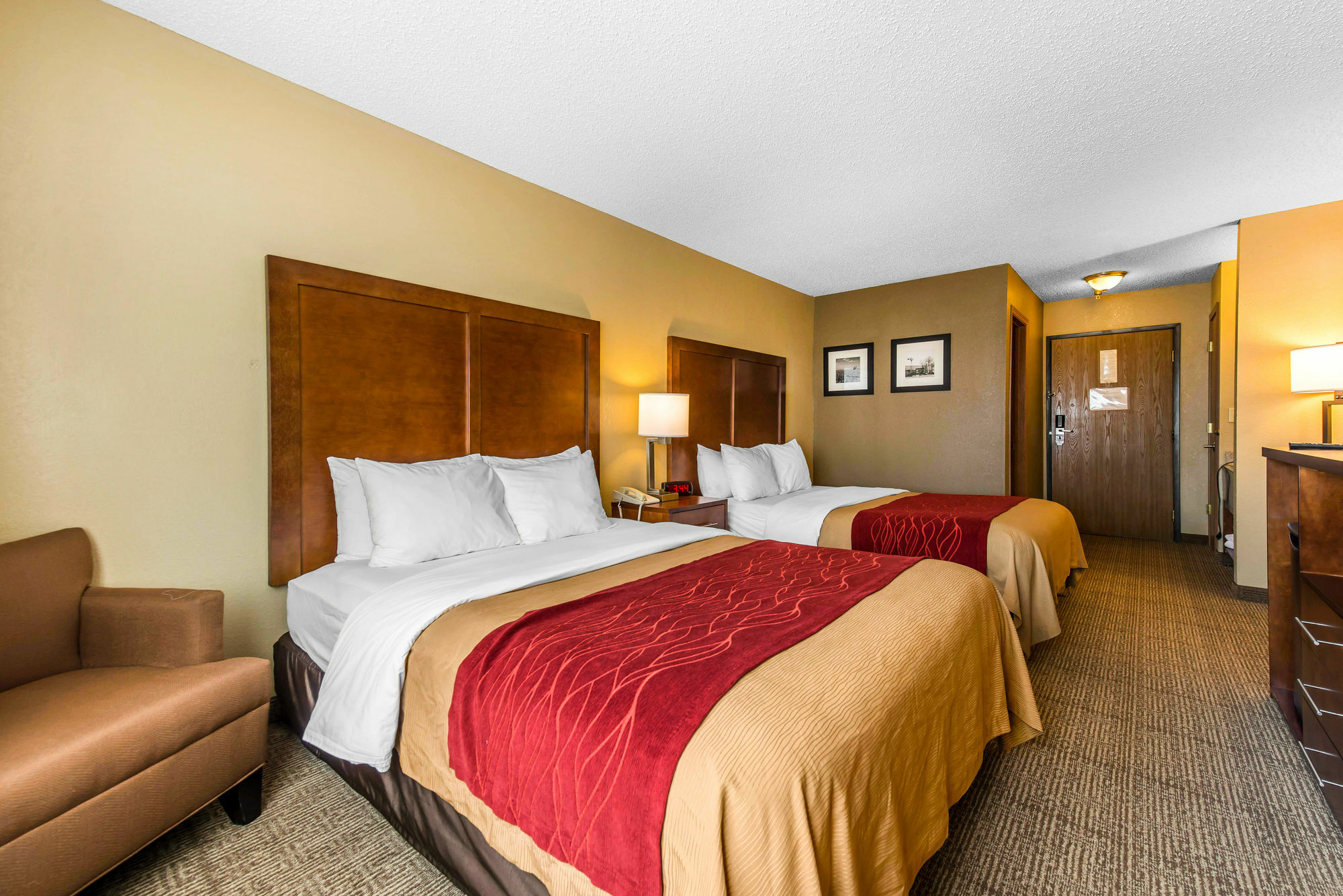 Comfort Inn & Suites Hays I-70 Dış mekan fotoğraf
